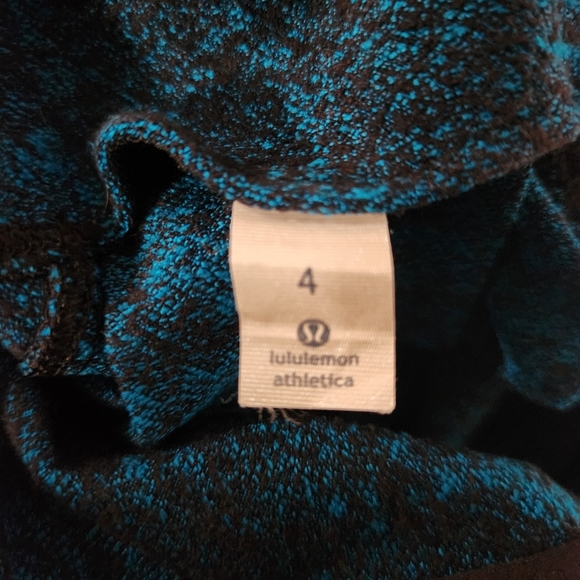 Lululemon Rush Hour Half Zip - Picture 16 of 16